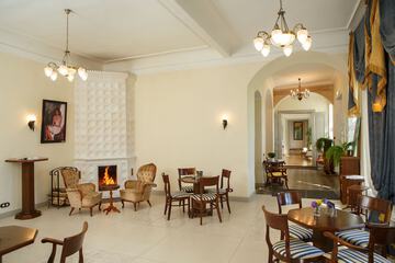 Reception hall