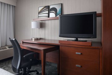 Room 10 of 41