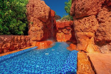 Pool waterfall