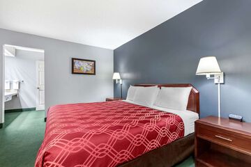 Room 10 of 23