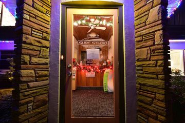 Concierge desk