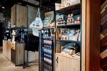 Gift shop