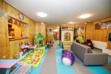 Children's theme room