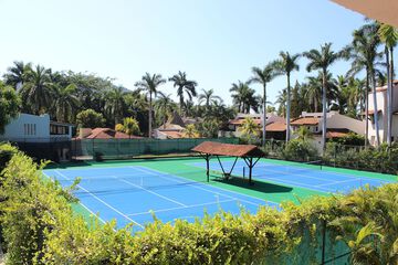 Tennis court
