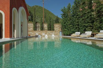 Private pool