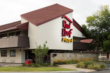 Red Roof Inn PLUS+ Pittsburgh South - Airport