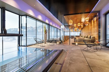 Infinity pool