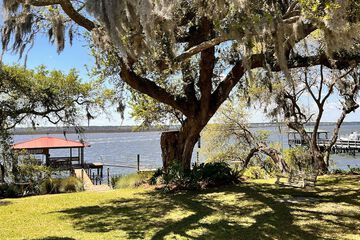 Property Grounds 45 of 49