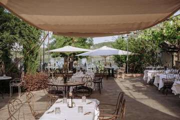 Tasting room