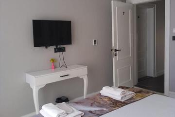 Photo 33