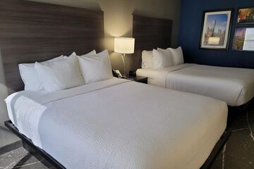 Room 5 of 31