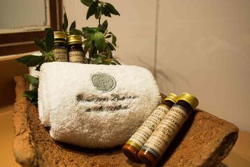 Bathroom amenities