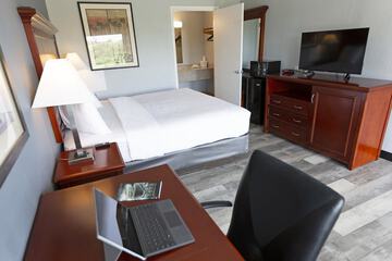 Room 12 of 33