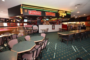 Sports bar