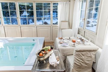 In-room dining