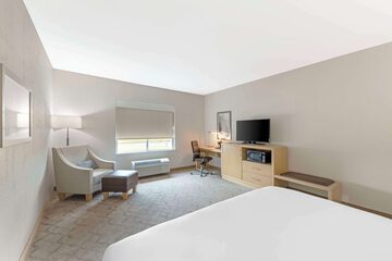 Room 15 of 29