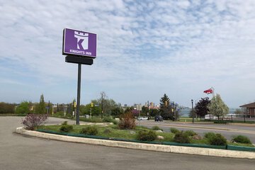 Knights Inn Fort Erie