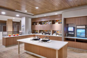 Breakfast/Coffee Service 29 of 34