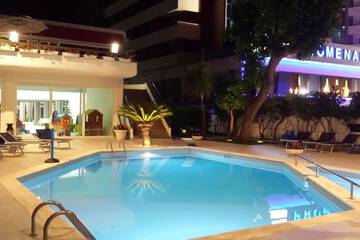 Rooftop pool