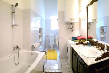 Photo 33