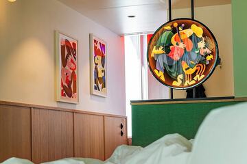 Room amenity