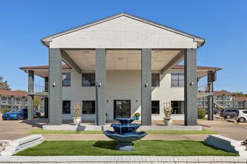 HomeTowne Studios San Antonio E - Frost Bank Center