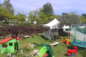 Children's play area - outdoor