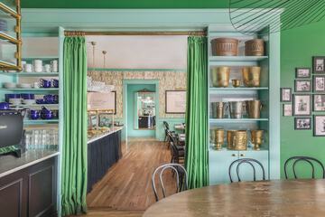 Breakfast/Coffee Service 72 of 88