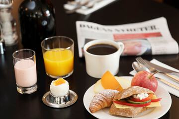 Breakfast buffet