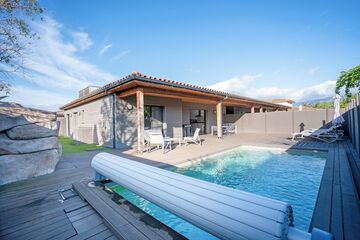 Private pool