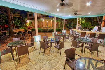 Poolside bar