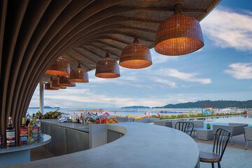 Poolside bar