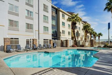 Fairfield by Marriott Inn & Suites Las Vegas Stadium Area