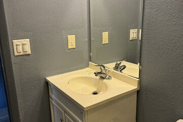 Room 8 of 12