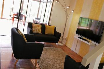 Check-in/check-out kiosk