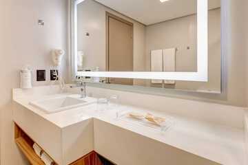 Bathroom sink