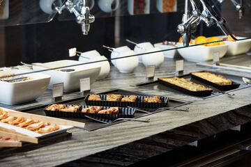 Breakfast/Coffee Service 35 of 43