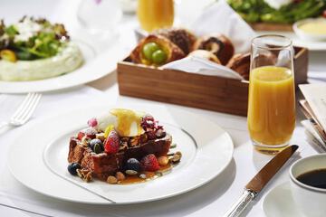 Breakfast meal