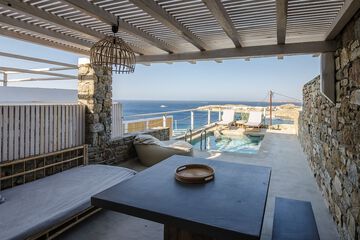 Private pool
