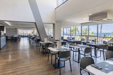 Food court
