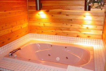 Jetted tub