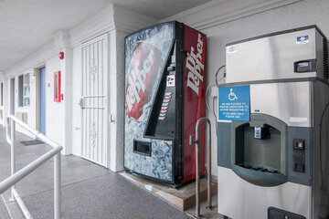 Vending machine
