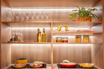 Breakfast buffet