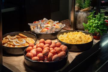 Breakfast buffet