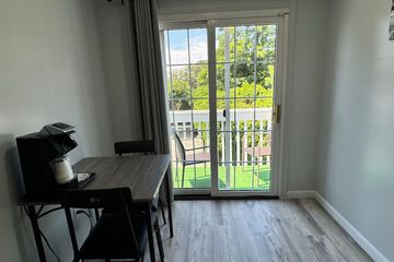 Room 34 of 39