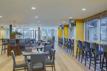 Breakfast/Coffee Service 12 of 22