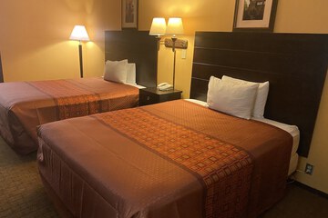 Carthage Inn