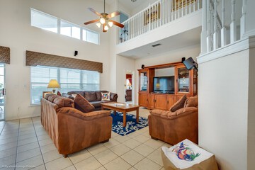 House, Multiple Beds