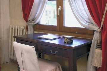 Room amenity