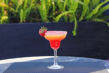 Poolside bar